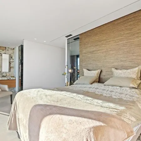4br Sea-view Retreat W Rooftop Jacuzzi- Gym - Pool * Marbella