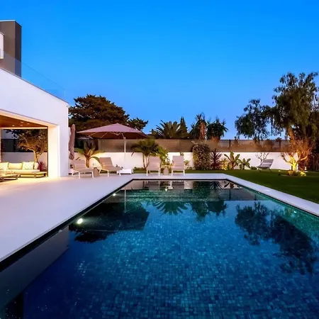 4br Sea-view Retreat W Rooftop Jacuzzi- Gym - Pool * Marbella