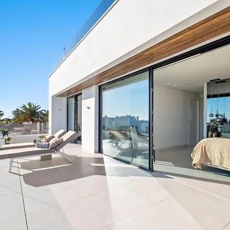 Villa 4br Sea-view Retreat W Rooftop Jacuzzi- Gym - Pool Marbella