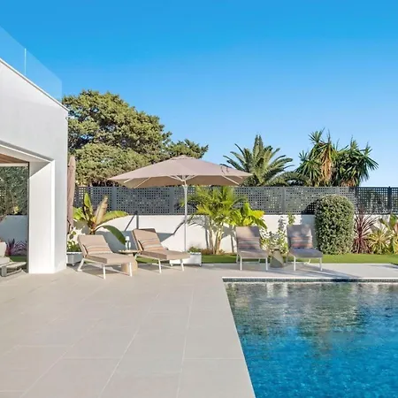 4br Sea-view Retreat W Rooftop Jacuzzi- Gym - Pool * Marbella